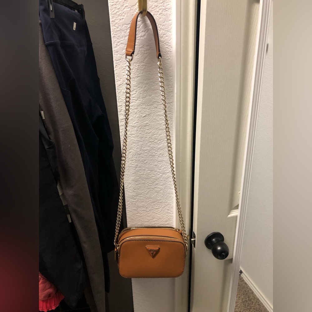 Guess Crossbody